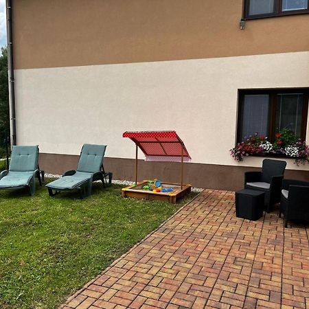 Apartman L M Каёв Экстерьер фото