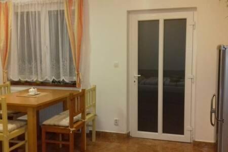 Apartman L M Каёв Экстерьер фото