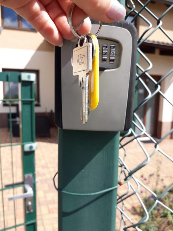 Apartman L M Каёв Экстерьер фото